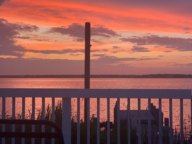 Building Photo - 350 Dune Rd