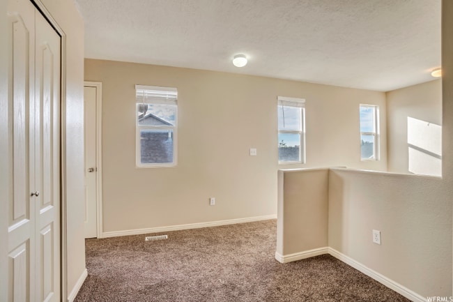 Foto del edificio - 273 Interlochen Ln