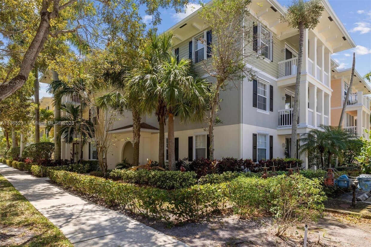 Primary Photo - 224 Murcia Dr
