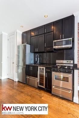 Primary Photo - 115 Avenue A
