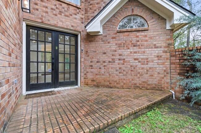 Building Photo - 23 Cedar Chase Pl