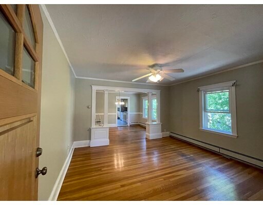 Building Photo - 17 Thaxter Rd