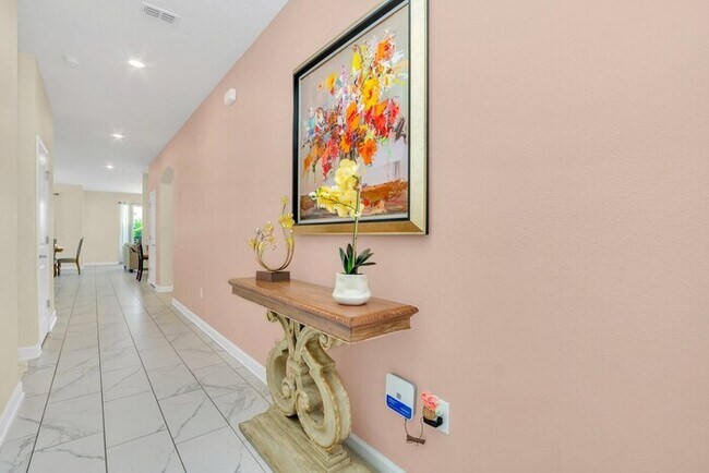 Building Photo - 1573FD  Beautiful 6Br Villa/ Near Clubhous...