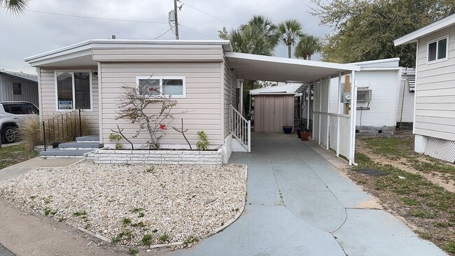 Photo - Regency Cove 55+ Gated Community - 2 bedroom won't last long, come See!! House