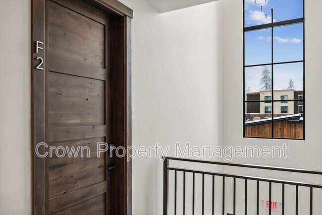 Foto del edificio - 317 Akers Ln
