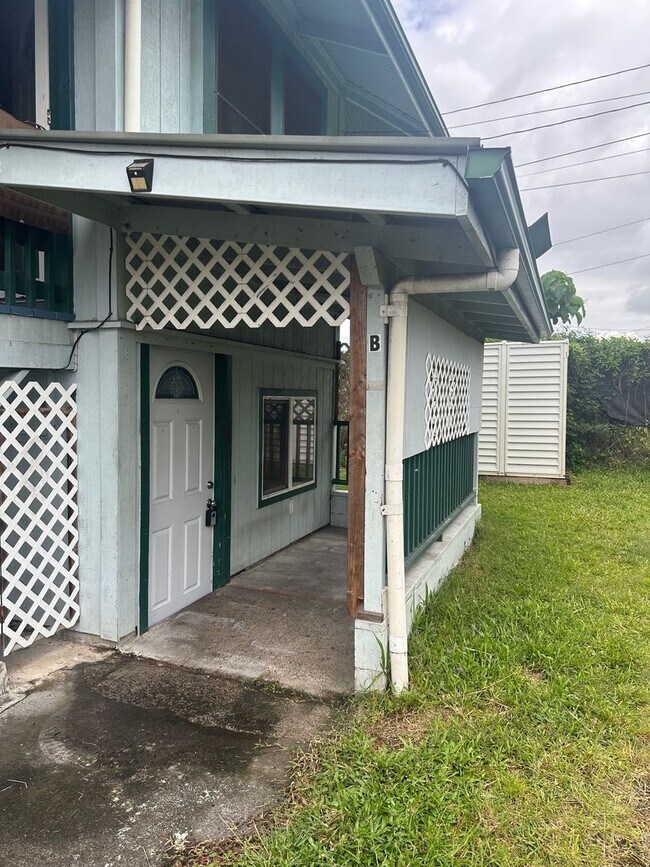Building Photo - 1521 Kinoole St