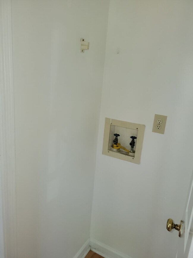 Foto del edificio - 3926 Asbury Park Ln