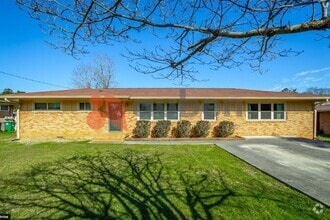 Building Photo - 6121 Sherwood Dr