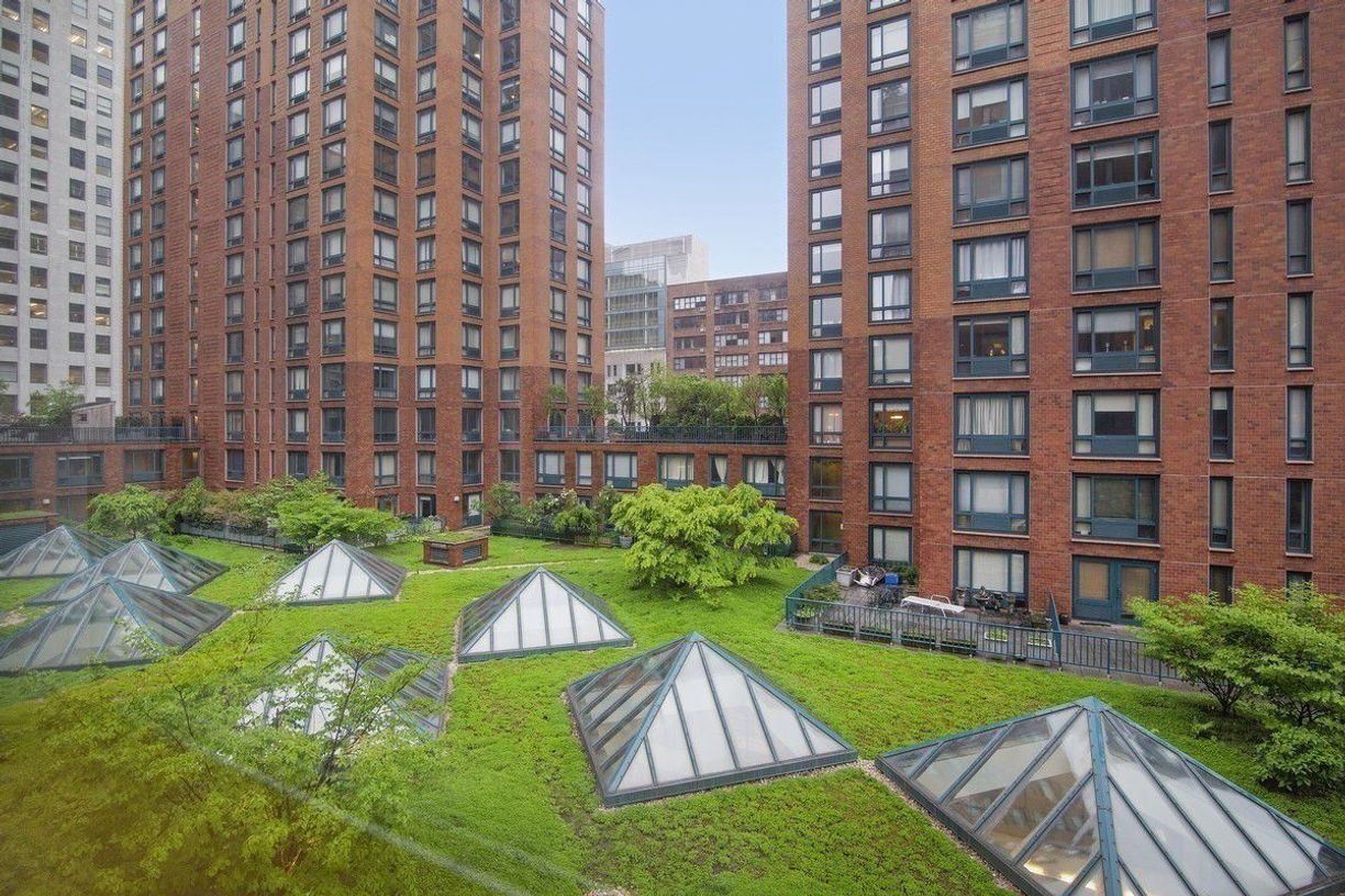Foto del edificio - 101 E 15th St