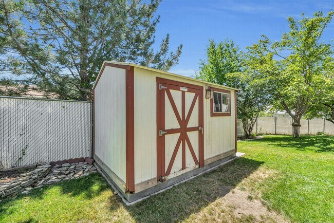 Building Photo - 1504 North Summer Crest Drive