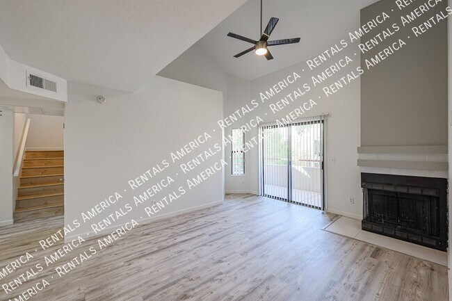 Foto del edificio - 4850 E Desert Cove Ave