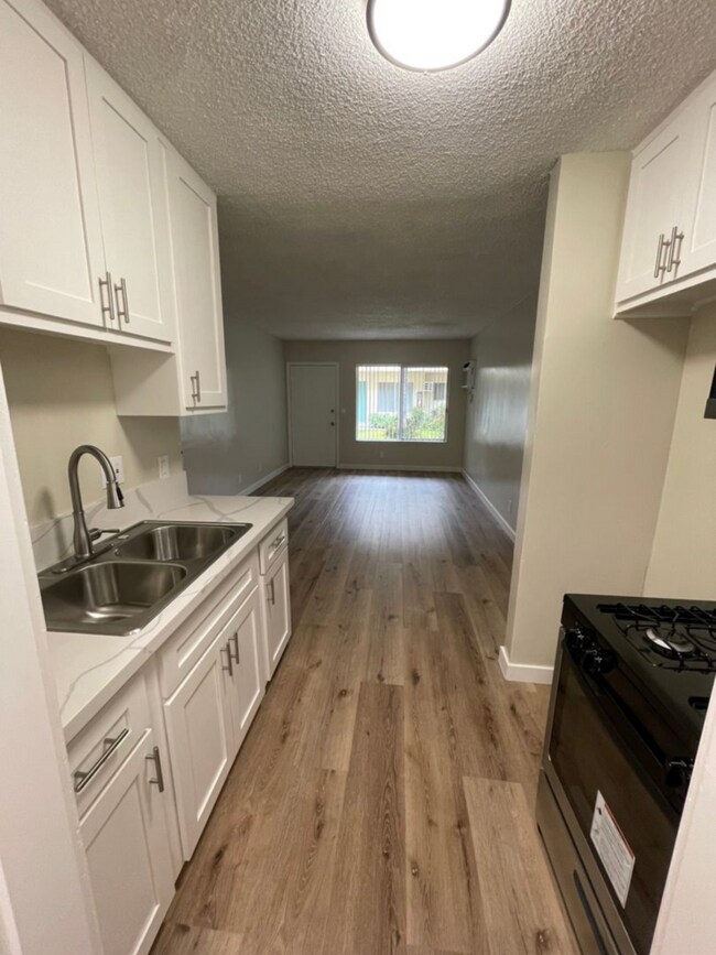 Foto del edificio - 1.0 bedroom in West Covina California 91791