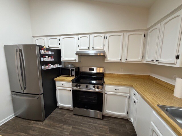 Foto del edificio - 2543 Cottage Pl