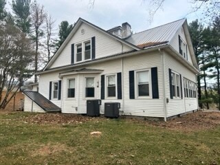 Building Photo - 2441 Chapman Rd