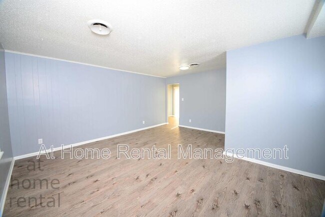 Foto del edificio - 4716 S Fulton Pl