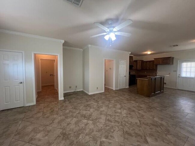 Building Photo - 195 Ashland Dr