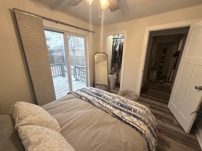 Building Photo - 502 S Fisk St