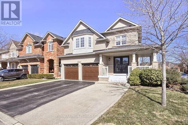 Photo du bâtiment - 2247 Empire Crescent