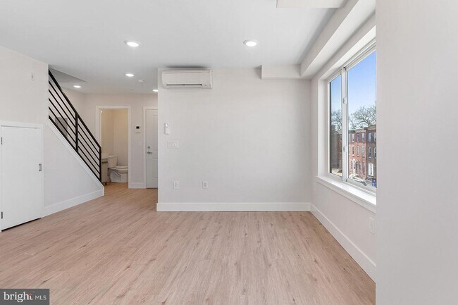 Foto del edificio - 2845 W Diamond St