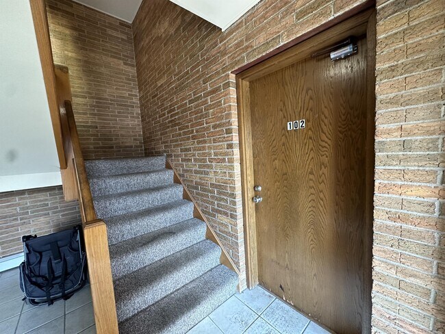 Foto del edificio - 5338 W 96th St
