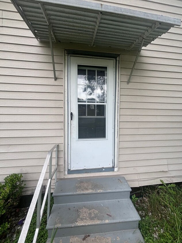 Primary Photo - 9123 Cameron St