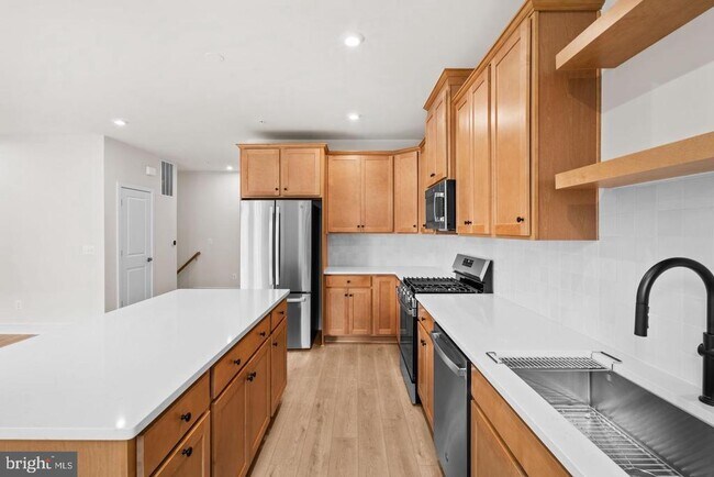 Building Photo - 21843 Beckhorn Sta Ter