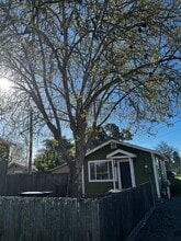 Building Photo - 1660 Jennings Ave