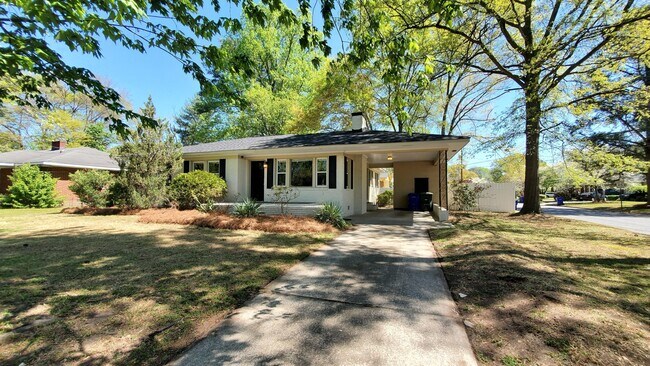 Foto del edificio - 2200 Jefferson Dr