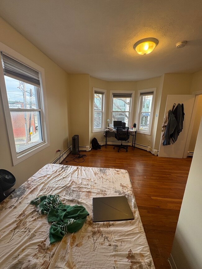 Building Photo - 237 Tremont St