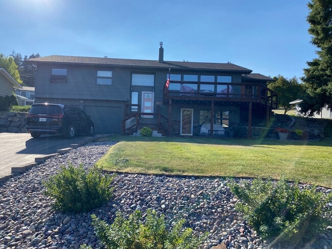 Foto del edificio - 128 Sunset Ridge