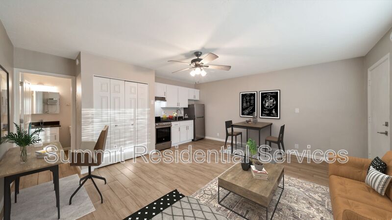 Primary Photo - 2497 N Park Ave