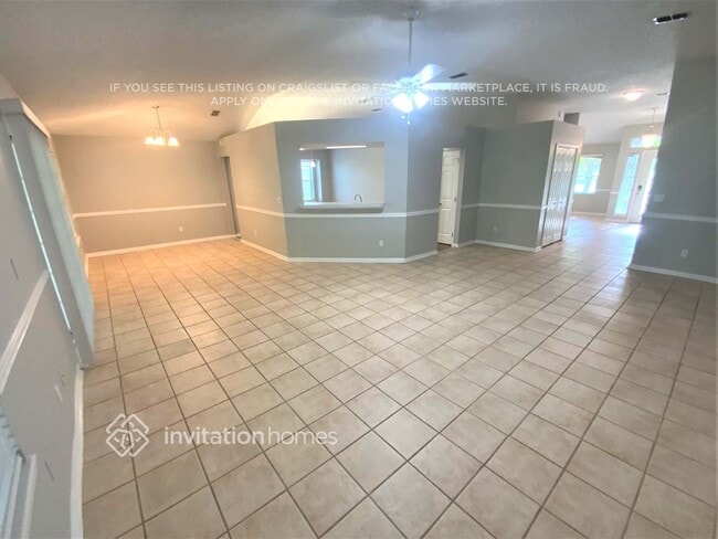 Foto del edificio - 5666 Plum Hollow Dr W