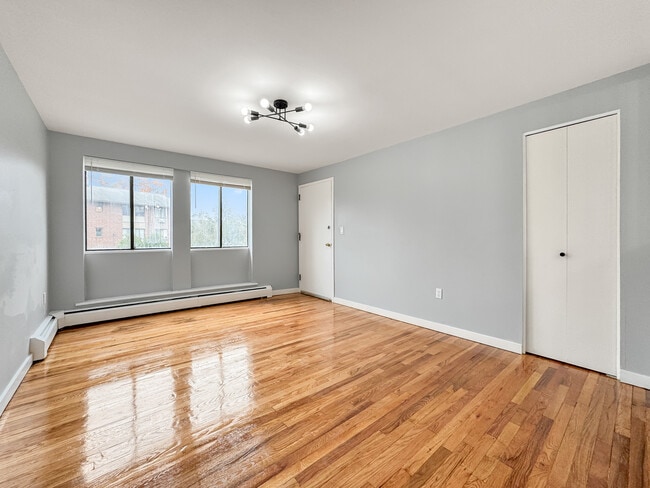 Building Photo - 30 Henderson Dr