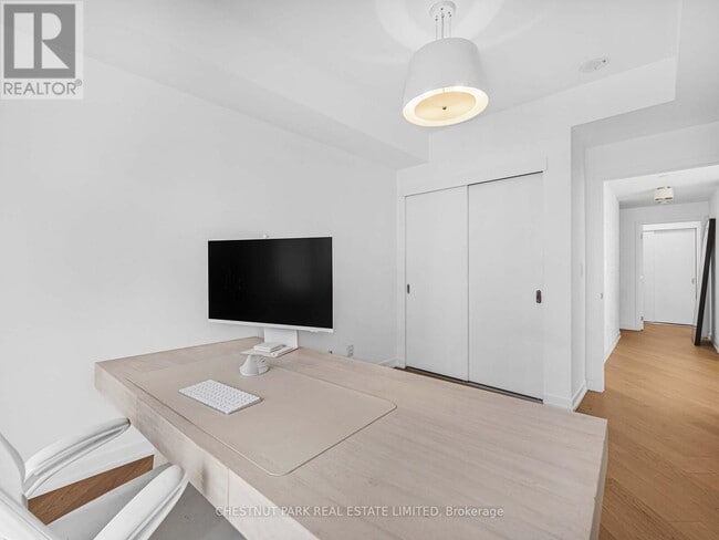 Building Photo - 21 Widmer St