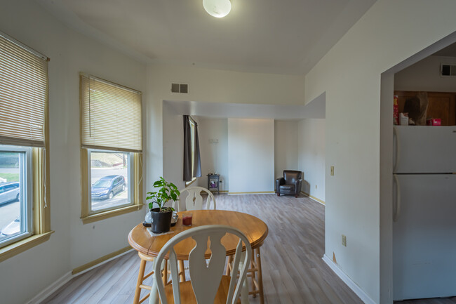Foto del edificio - 112 N Fairmount St