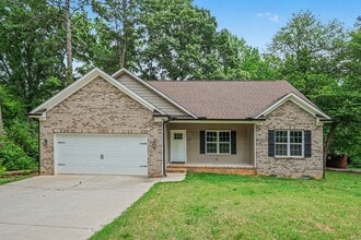 Building Photo - 324 N Milford Dr