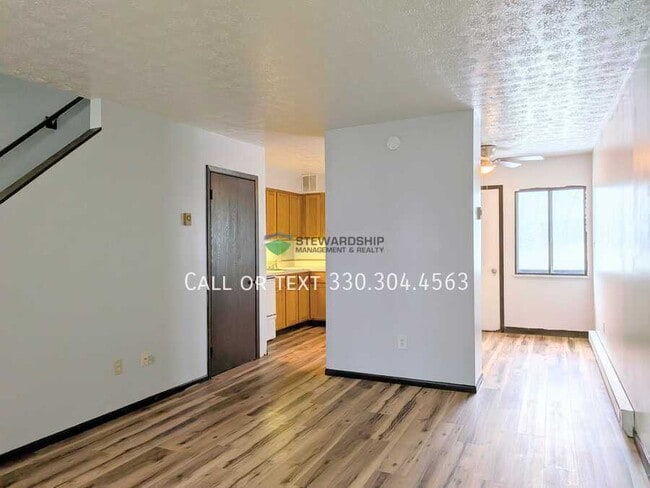 Foto del edificio - 234 Engadine Ct