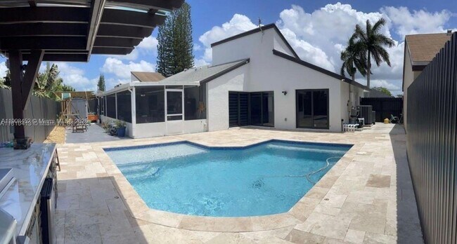 Foto del edificio - 21045 SW 124th Ave Rd