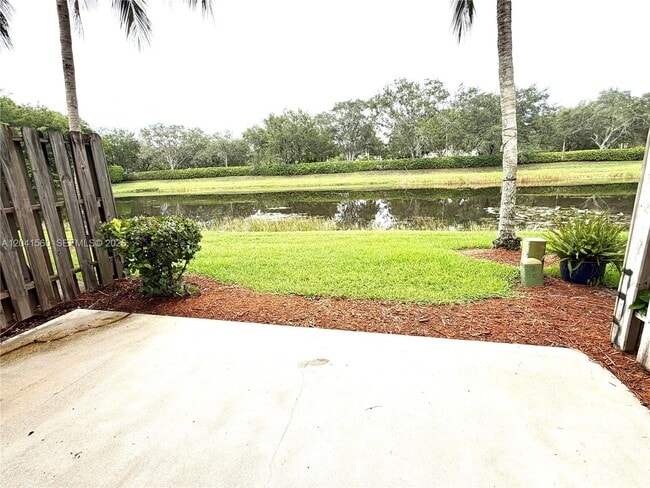 Building Photo - 2560 Cordoba Bend