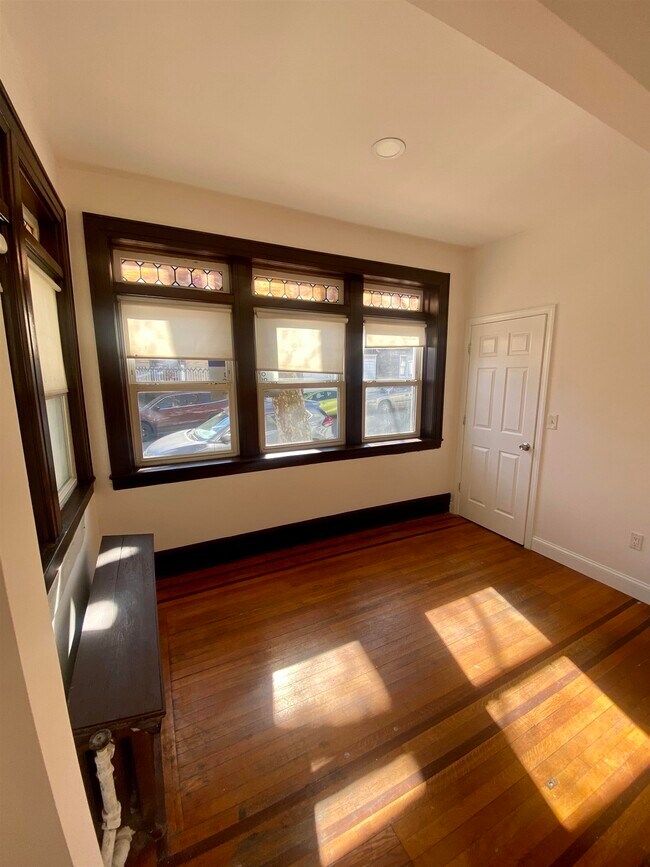 Building Photo - 212 69th St