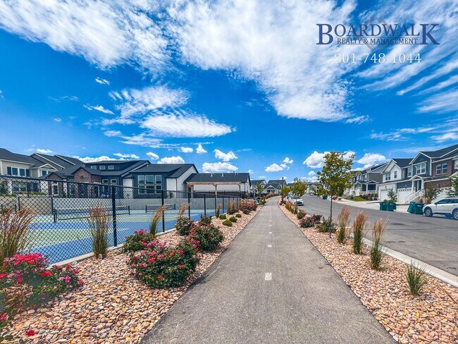 Foto del edificio - Spacious 3 bed in Quiet Community