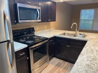 Foto del edificio - Now Leasing!!! 2 Bedroom 1.5 Bath Remolded...