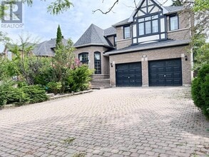 Building Photo - 49 Forester Crescent