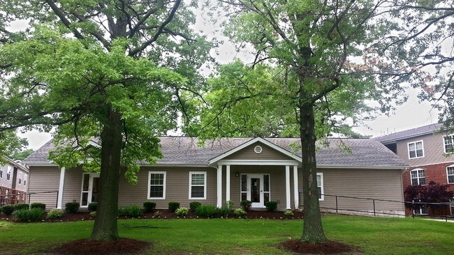 Foto del edificio - Laurel Park Apartments