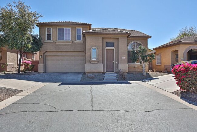 Building Photo - 3 bed 2.5 bath in most preferred Phoenix area