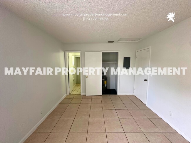 Building Photo - 4523 Gulfstream Rd