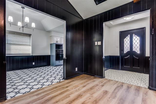 Building Photo - 904 Pebblebrook Dr