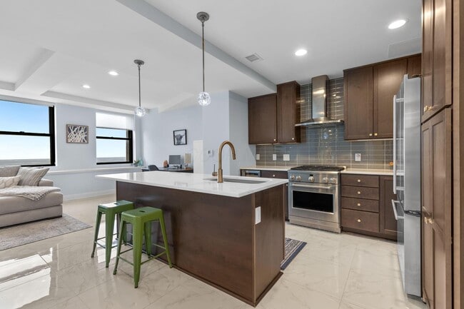 Foto del edificio - 50 W Broad St