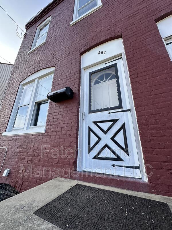 Primary Photo - 422 Hillside Ave