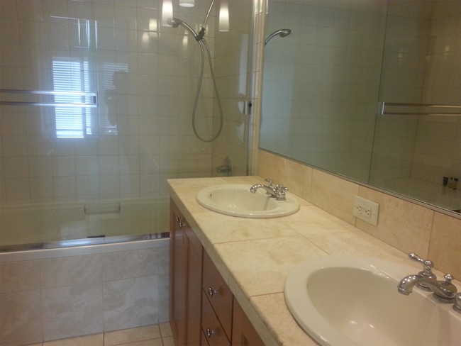 Foto del edificio - 161 Laurel Grove Ln